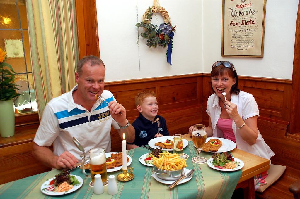 Gasthaus Merkel Hotel باد بيرنك ام كيش المظهر الخارجي الصورة